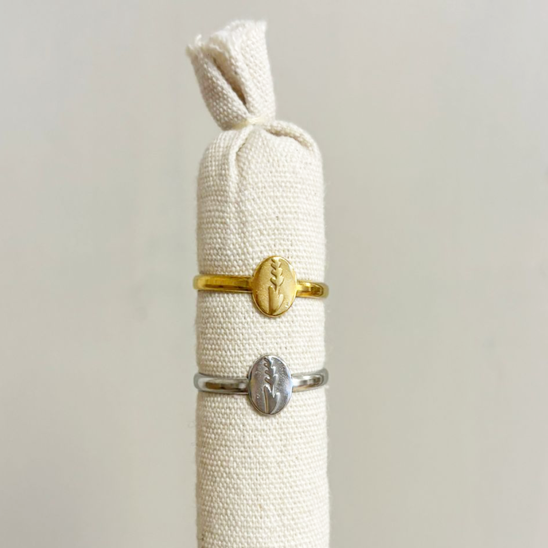 flower signet ring