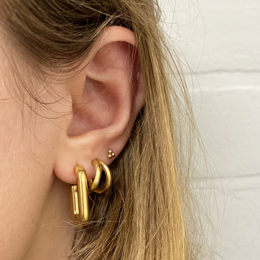 three dots stud oorbellen