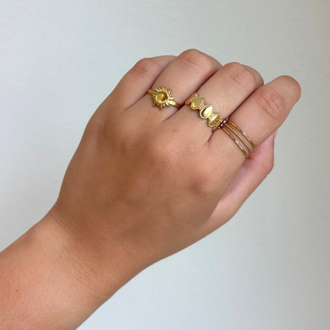 three lines dots ring