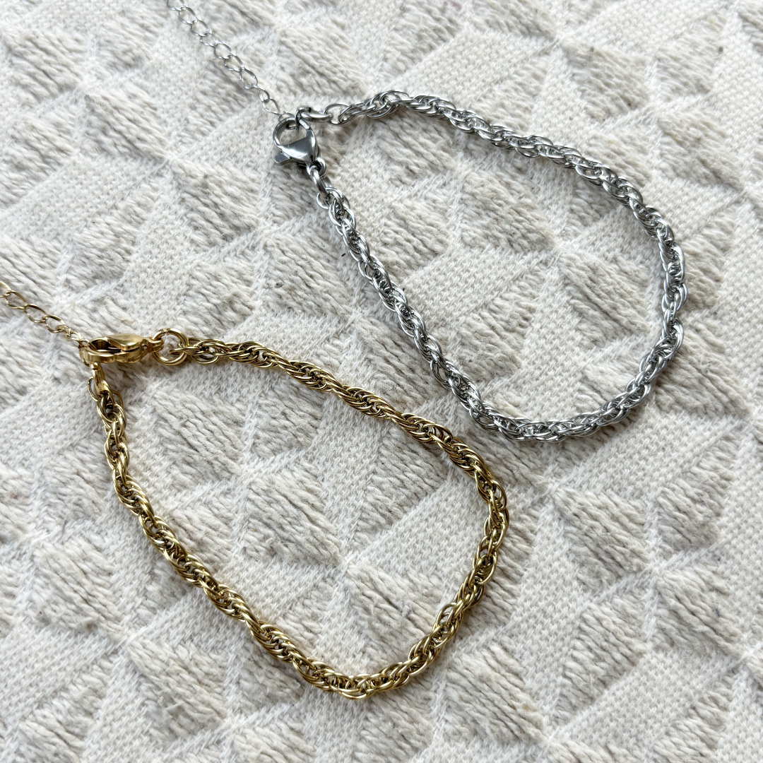 twist bracelet