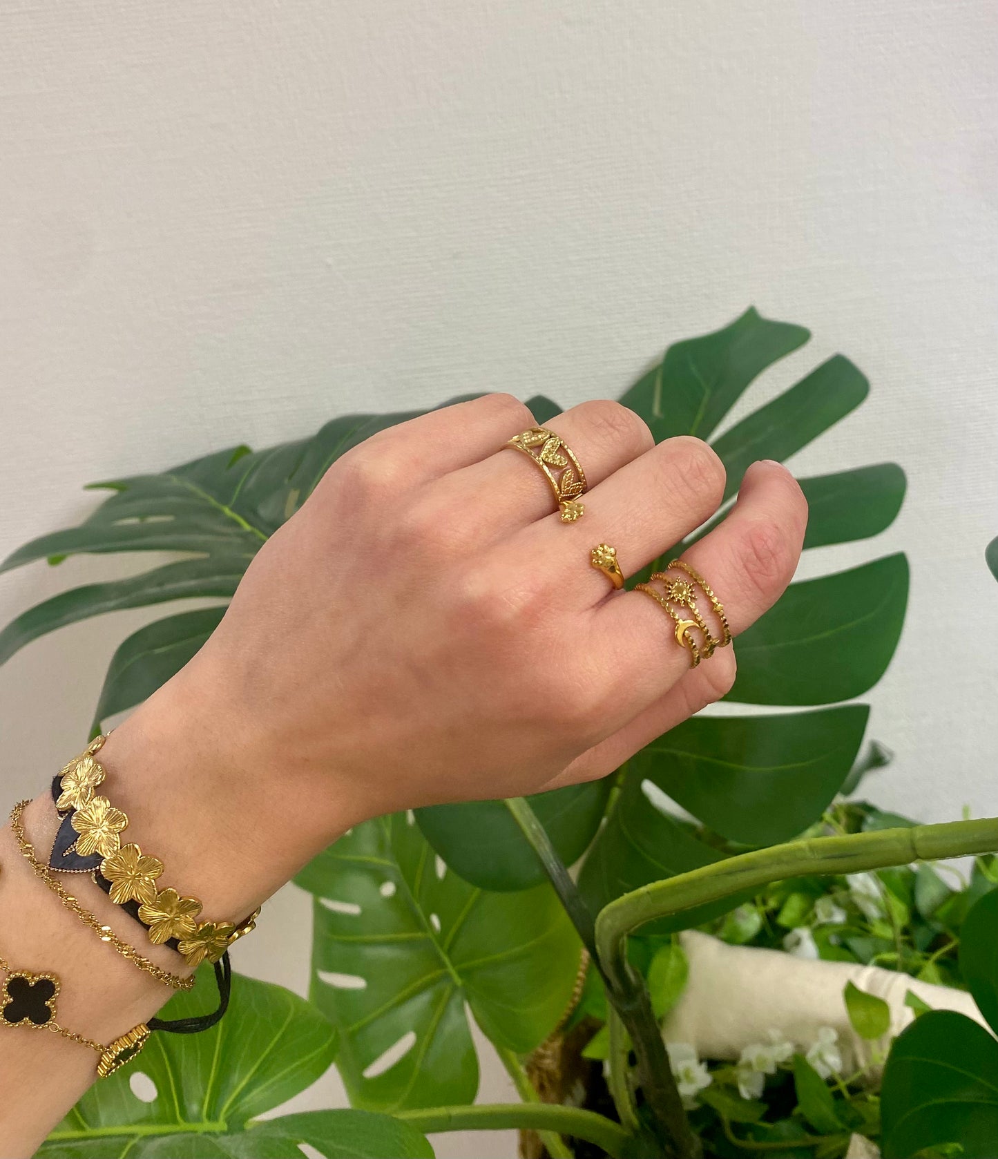 three lines moon ring