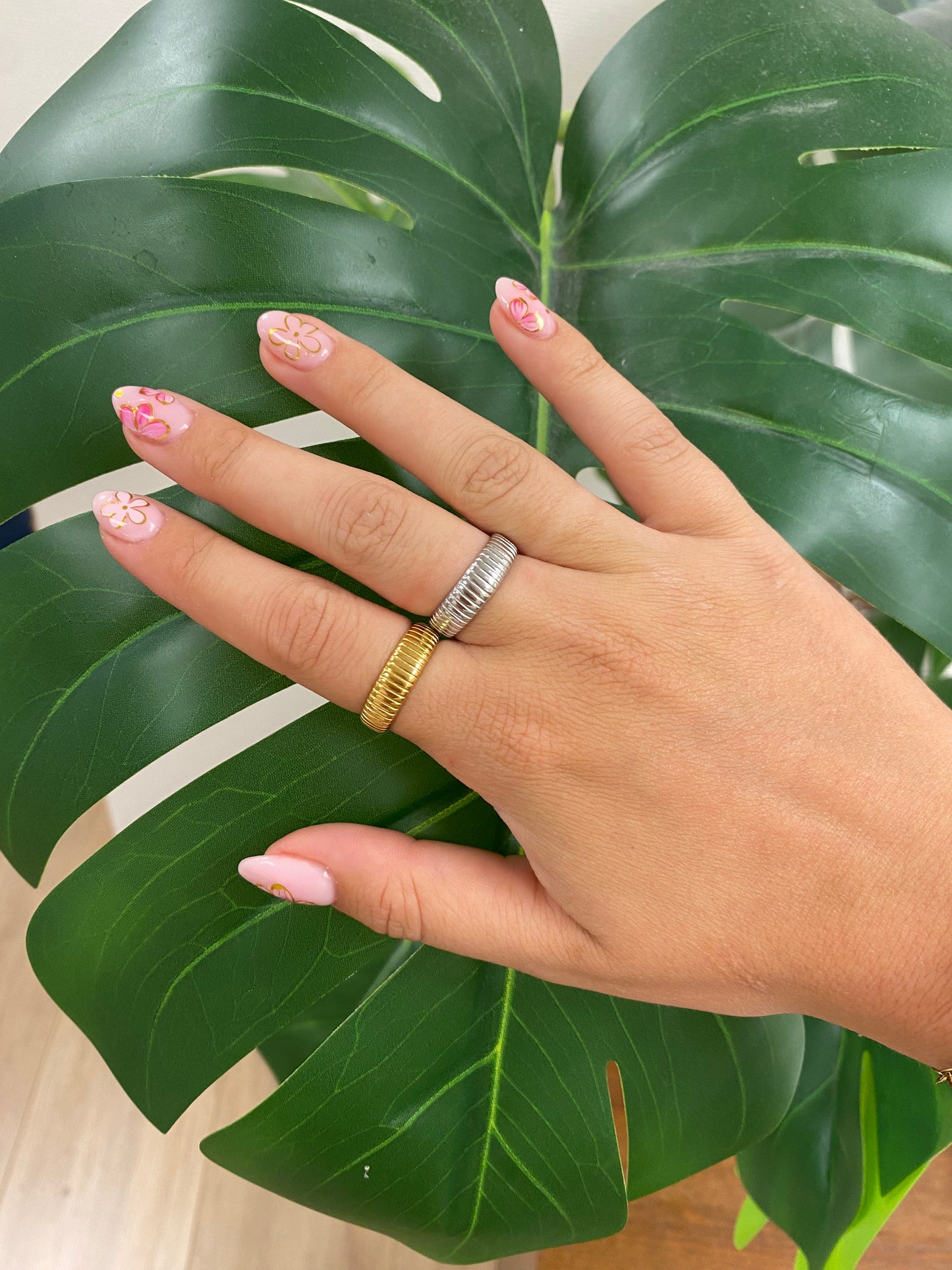 ribbel band ring