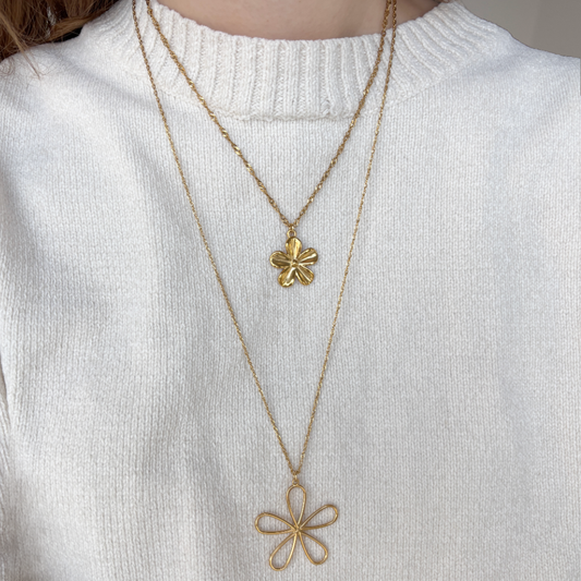 lange ketting met grote open bloem