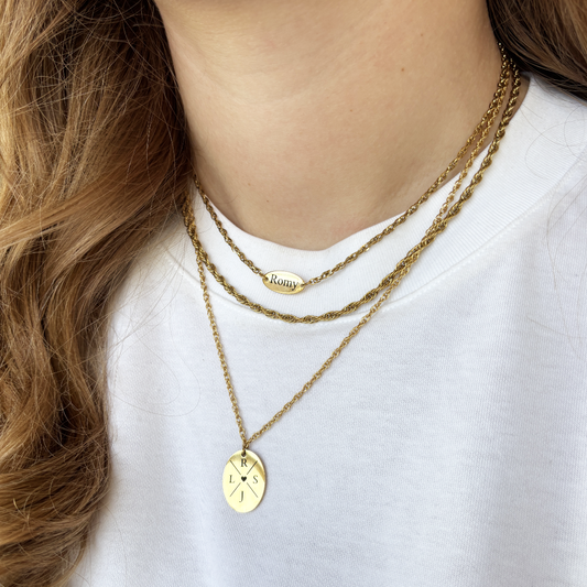 gepersonaliseerde ketting met 4 letters