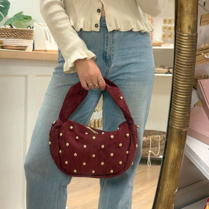 zwarte suède look schoudertas met gouden studs