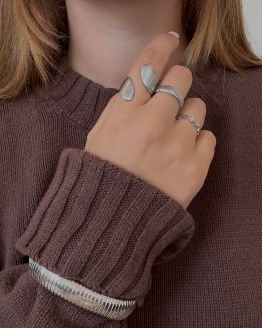 statement twist ring