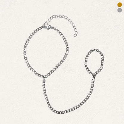 hand chain with twist