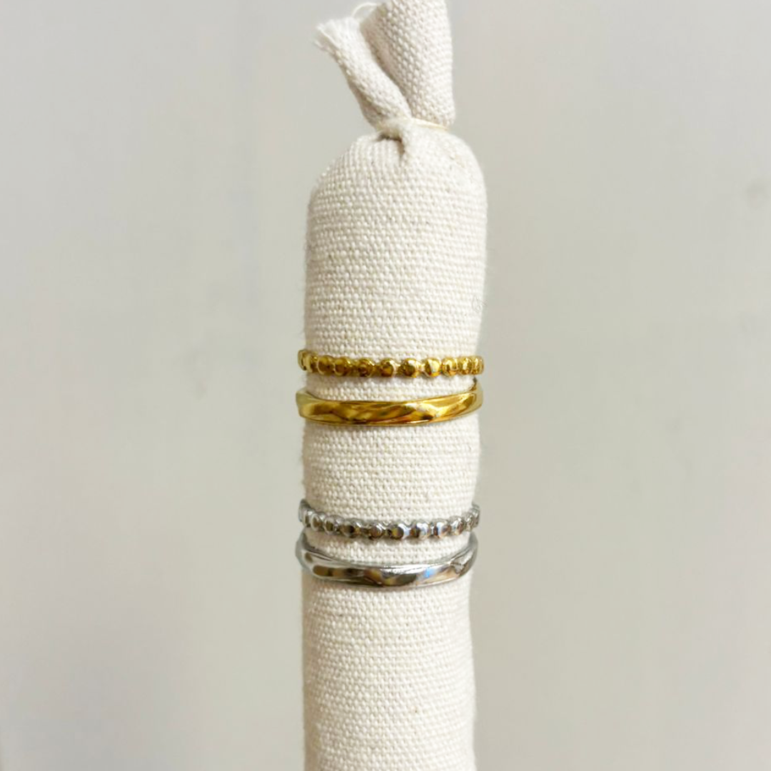 double lines & dots ring