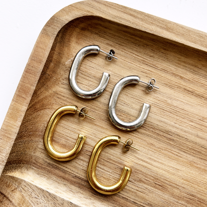 Classic basic earrings