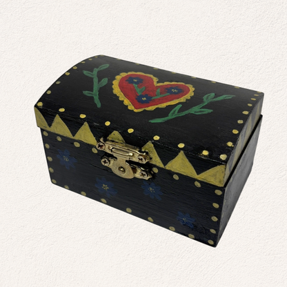 black & gold hearts ring box