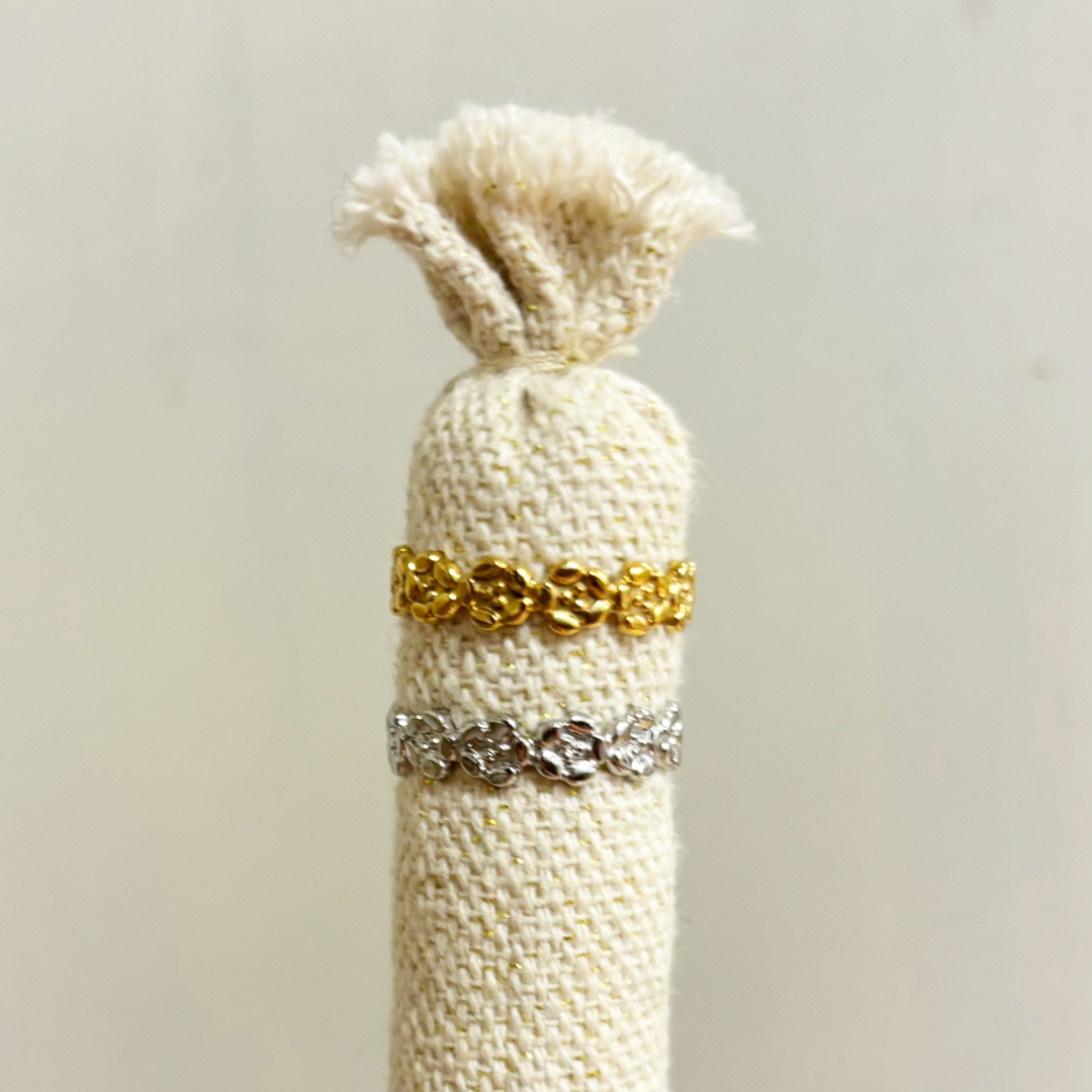 kleine bloemen ring