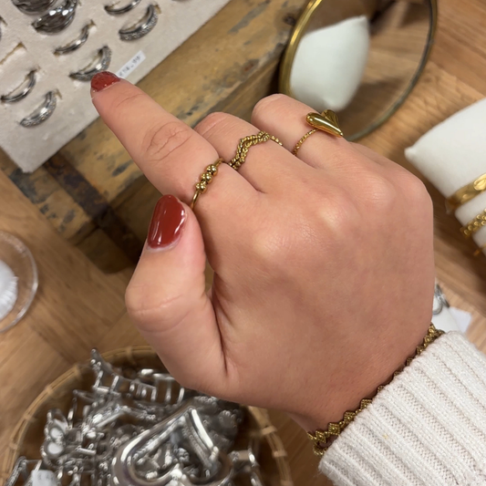 anxiety ring met beweegbare balletjes, verstelbaar