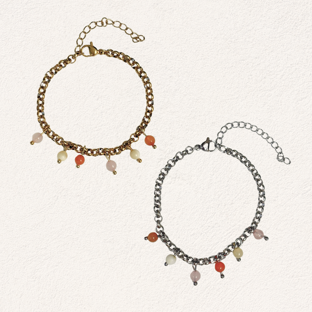 schakelarmband met hangende natuurstenen bedels