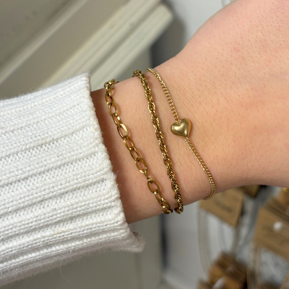 chunky heart bracelet
