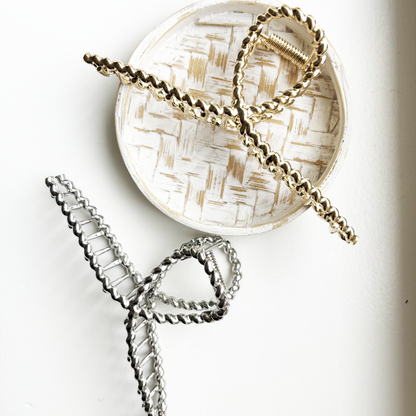 metal hair clip twist