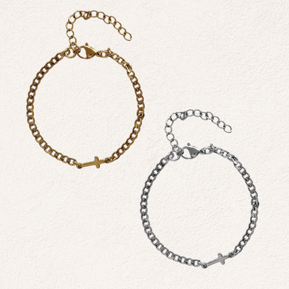 Link bracelet with cross charm