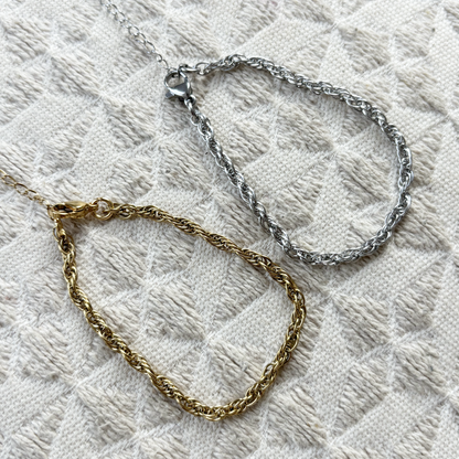 twist bracelet