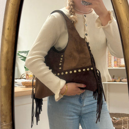 bruine boho schoudertas met franjes en studs