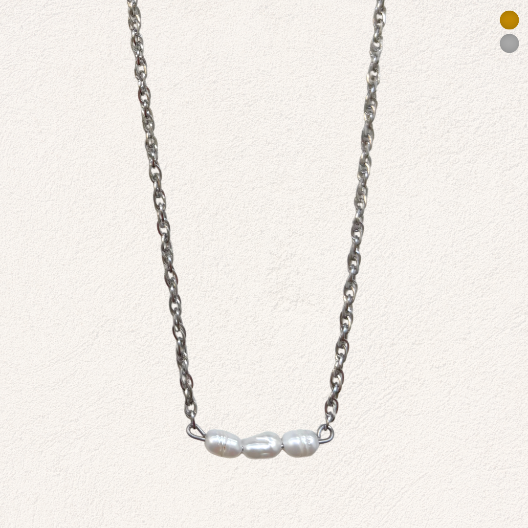 drie zoetwaterparels ketting