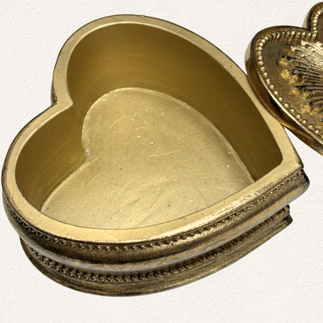 gouden hartvormig sieradenbakje amour