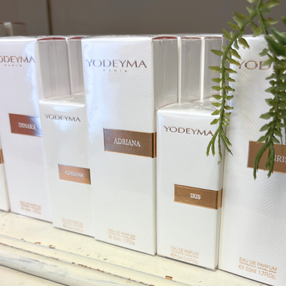 Sfeerfoto van parfum geurtjes siersels winkel yodeyma geurtjes