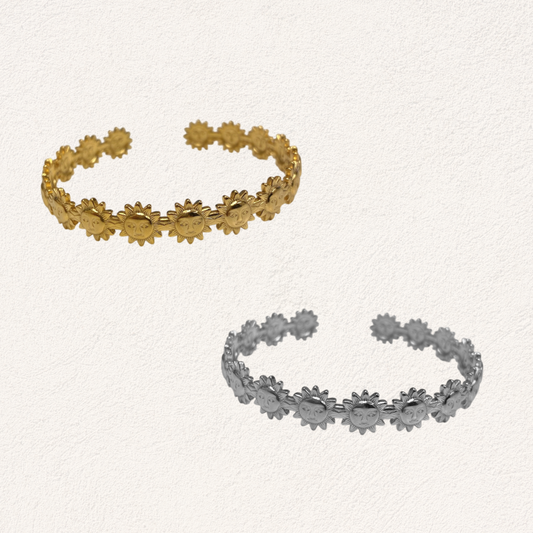 oval bangle statement